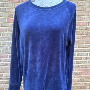 Old Navy blue pullover, size medium ***